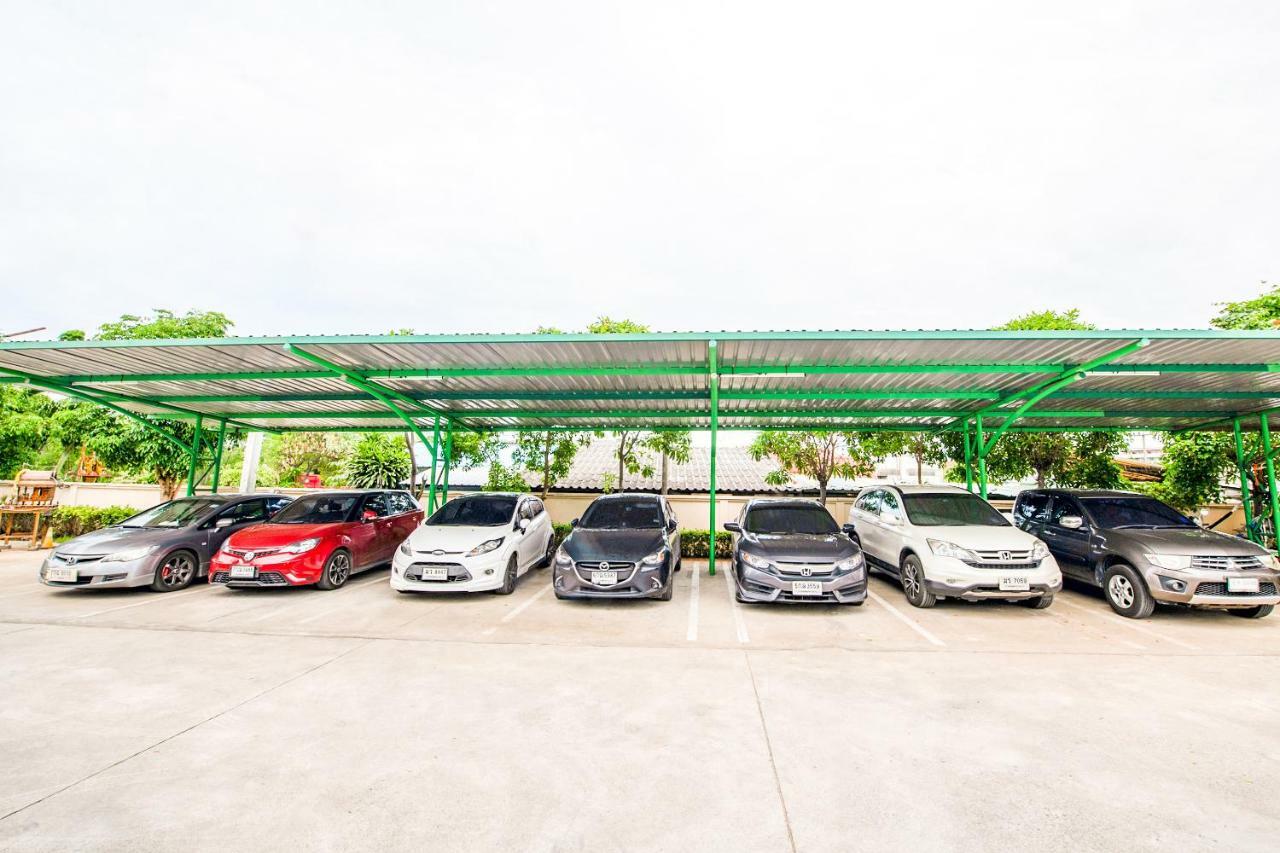 Oyo 306 Paradise Park Laemchabang Si Racha Eksteriør billede